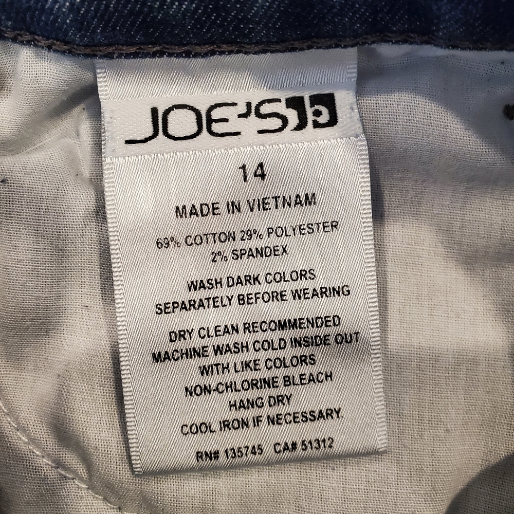Joe's Bermuda Cuffed Short Girl's Size 14 - Picture 6 of 6